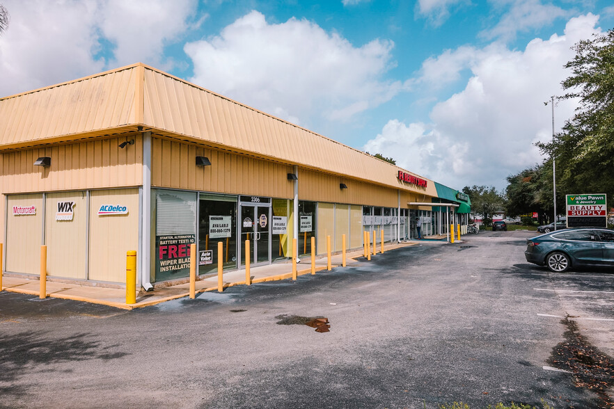 2300-2306 S French Ave, Sanford, FL à louer - Photo de l’immeuble – Image 3 sur 22