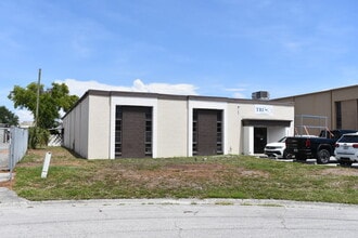 11655 N 54th St, Clearwater, FL à louer Photo de l’immeuble– Image 1 sur 62