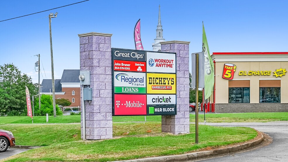 3720 Boiling Springs Rd, Boiling Springs, SC à louer - Photo de l’immeuble – Image 2 sur 16