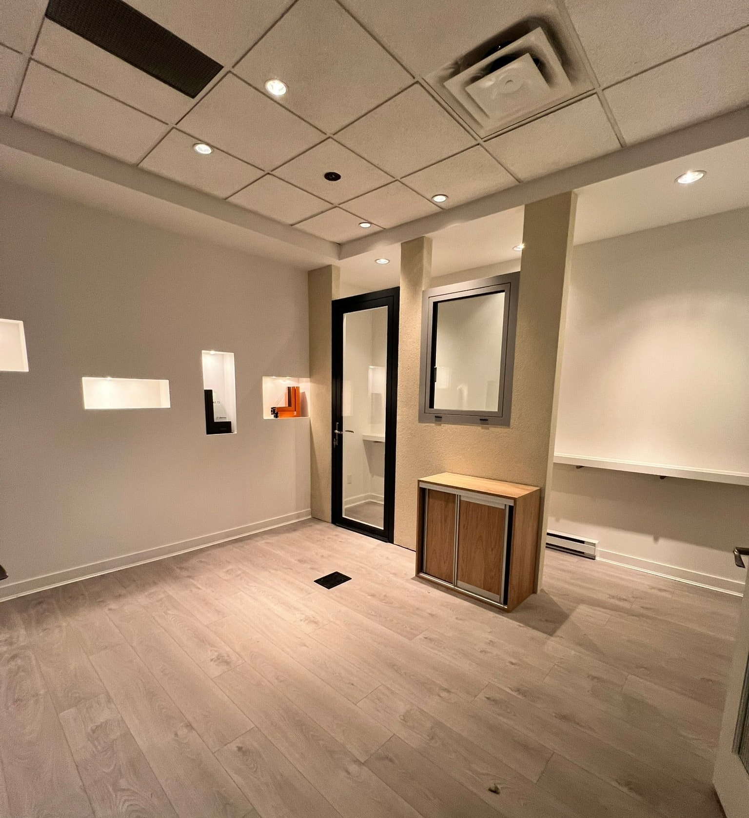 11871 Horseshoe Way, Richmond, BC à louer Photo intérieure– Image 1 sur 4