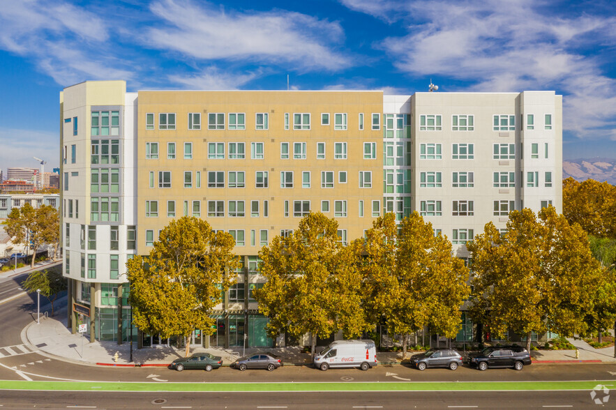 350 Barack Obama Blvd, San Jose, CA à louer - Photo de l’immeuble – Image 3 sur 4