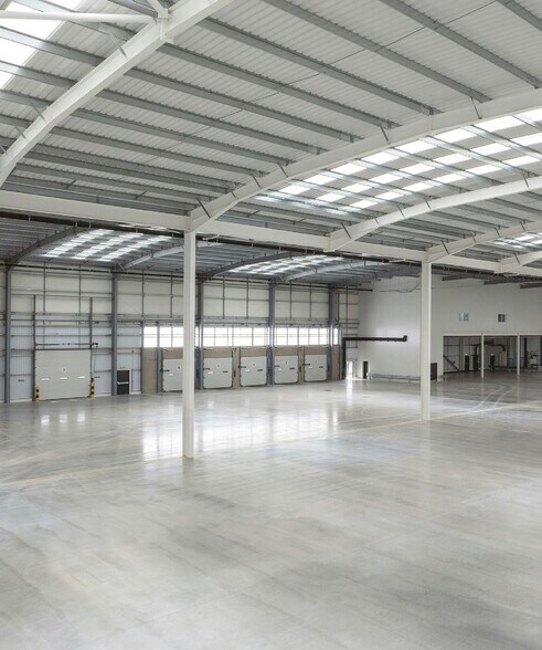 56 Factory Ln, Croydon à louer - Photo de l’immeuble – Image 2 sur 6