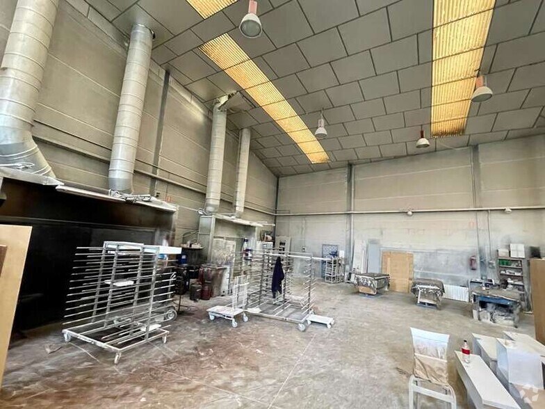 Industriel/Logistique dans Griñón, Madrid à vendre - Photo de l’immeuble – Image 1 sur 13