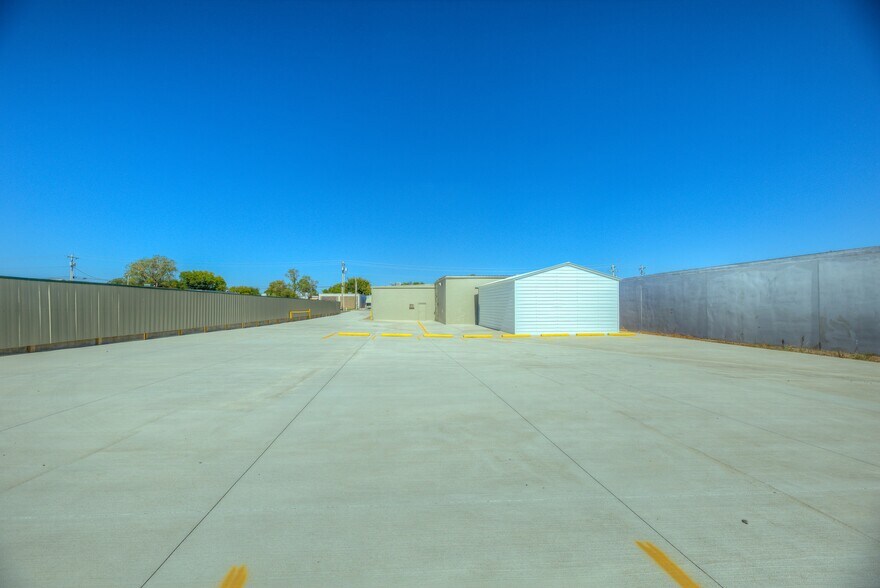 1109 E Memphis St, Broken Arrow, OK à vendre - Photo de l’immeuble – Image 3 sur 49