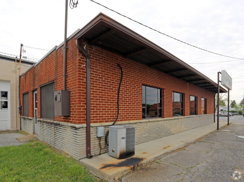 3014 Christian Ave, Roanoke, VA à louer - Photo de l’immeuble – Image 2 sur 7