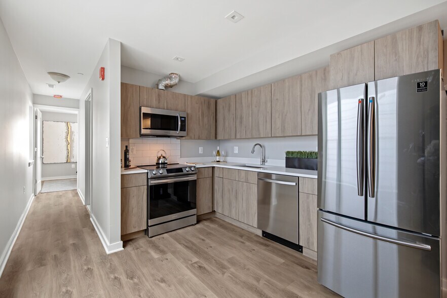 622 Girard St NE, Washington, DC à vendre - Photo de l’immeuble – Image 3 sur 6