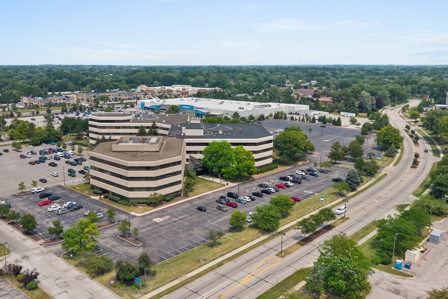 Great Northern Corporate Center portefeuille de 3 biens à vendre sur LoopNet.fr - Photo de l’immeuble – Image 2 sur 24