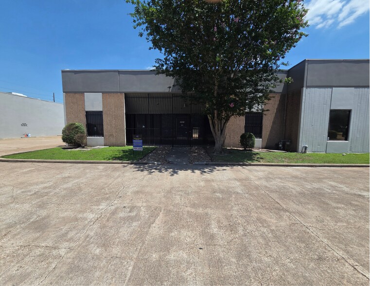 10416 Rockley Rd, Houston, TX à louer - Photo de l’immeuble – Image 3 sur 5