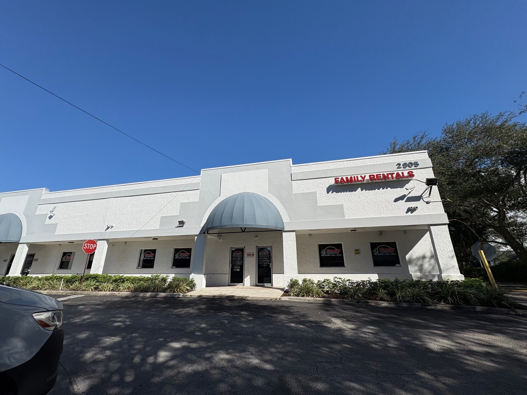 2855-2915 S Congress Ave, Delray Beach, FL à louer Photo de l’immeuble– Image 1 sur 6