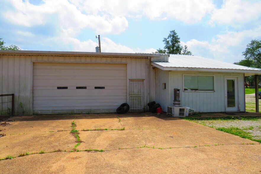 302 N Business 60, Mansfield, MO à vendre - Photo de l’immeuble – Image 2 sur 7