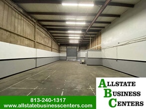 4302 E 10th Ave, Tampa, FL à louer Photo intérieure– Image 2 sur 6