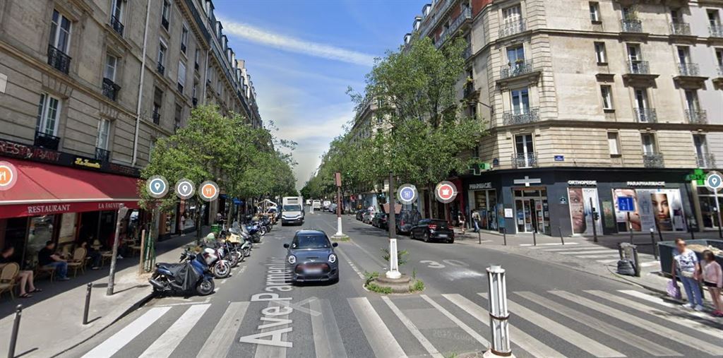 Local commercial dans Paris à louer Photo de l’immeuble– Image 1 sur 10