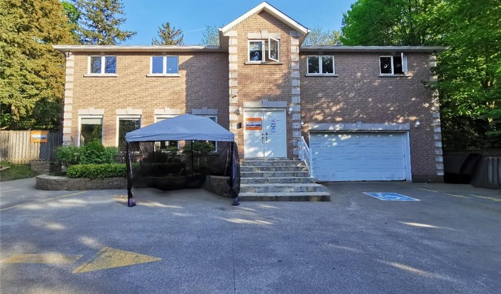 144 Wilson St E, Ancaster, ON à vendre - Photo principale – Image 1 sur 2