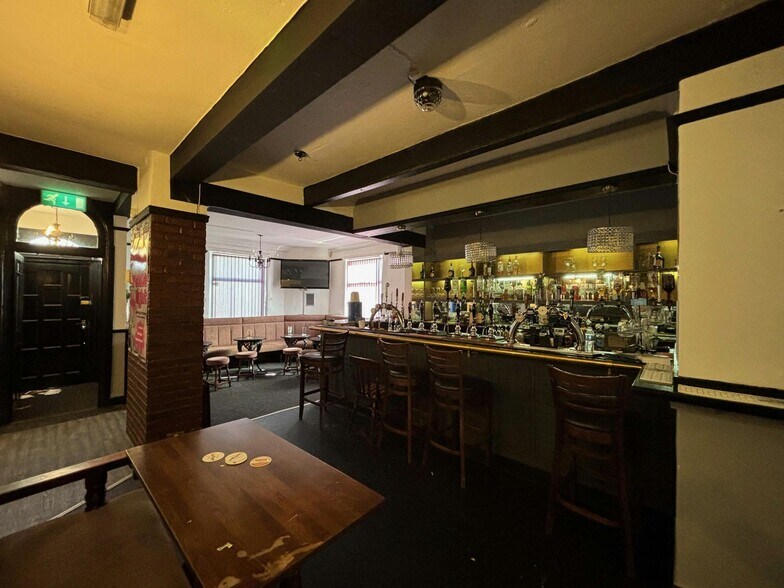 36 Manchester Old Rd, Bury à vendre - Photo de l’immeuble – Image 2 sur 16