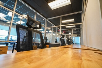 2909 E Arkansas Ln, Arlington, TX à louer Photo intérieure– Image 1 sur 8