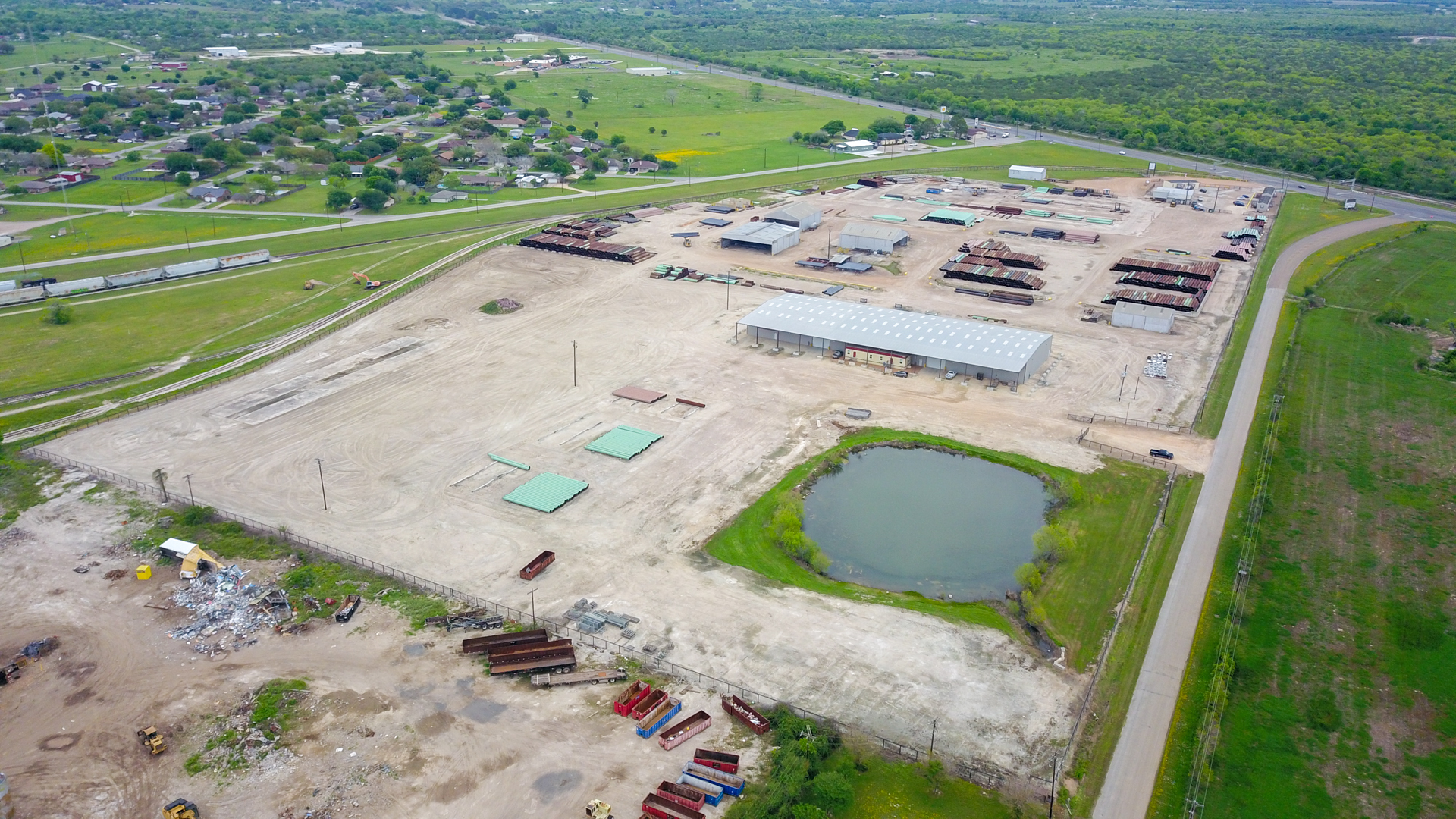 236 Industrial Park Dr, Victoria, TX à louer Photo de l’immeuble– Image 1 sur 62
