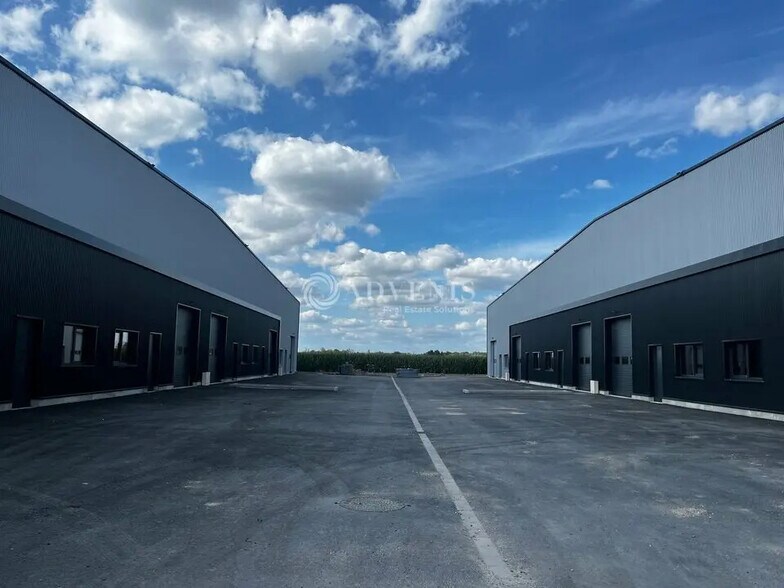Local d’activités dans Fegersheim à louer - Photo de l’immeuble – Image 1 sur 7