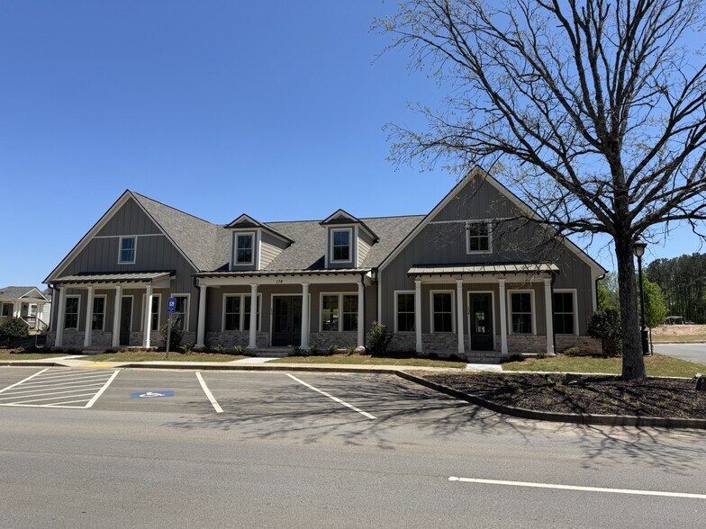 178 River Green Ave, Canton, GA à louer - Photo de l’immeuble – Image 3 sur 6