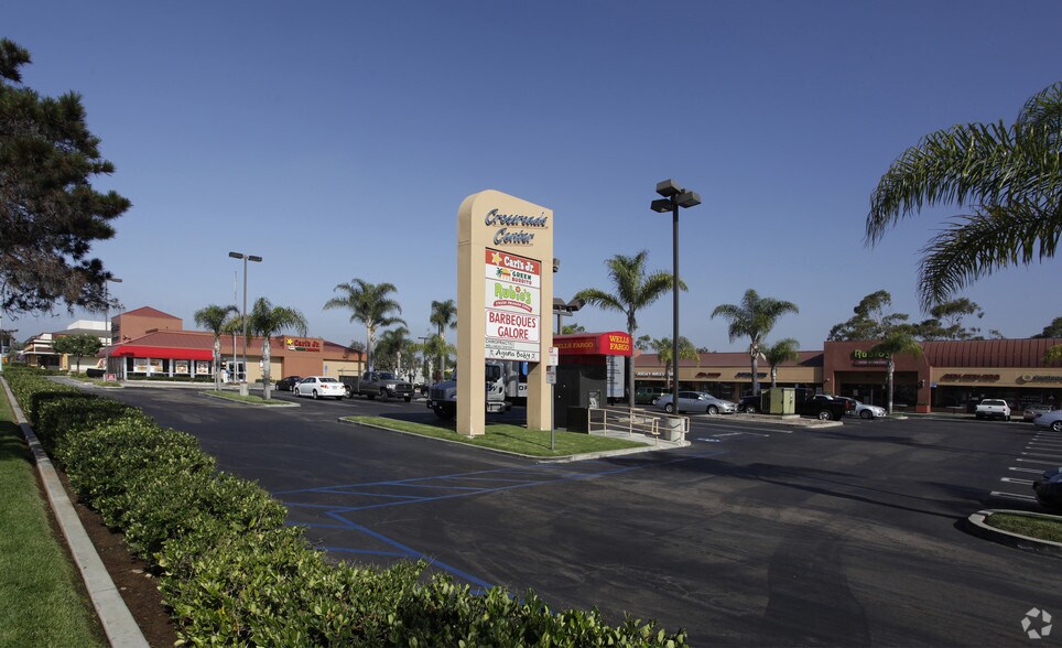 7404-7450 Clairemont Mesa Blvd, San Diego, CA à louer - Photo principale – Image 2 sur 12