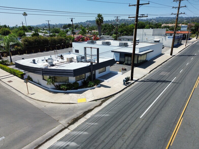 431 N Harbor Blvd, La Habra, CA à vendre - Photo de l’immeuble – Image 2 sur 19