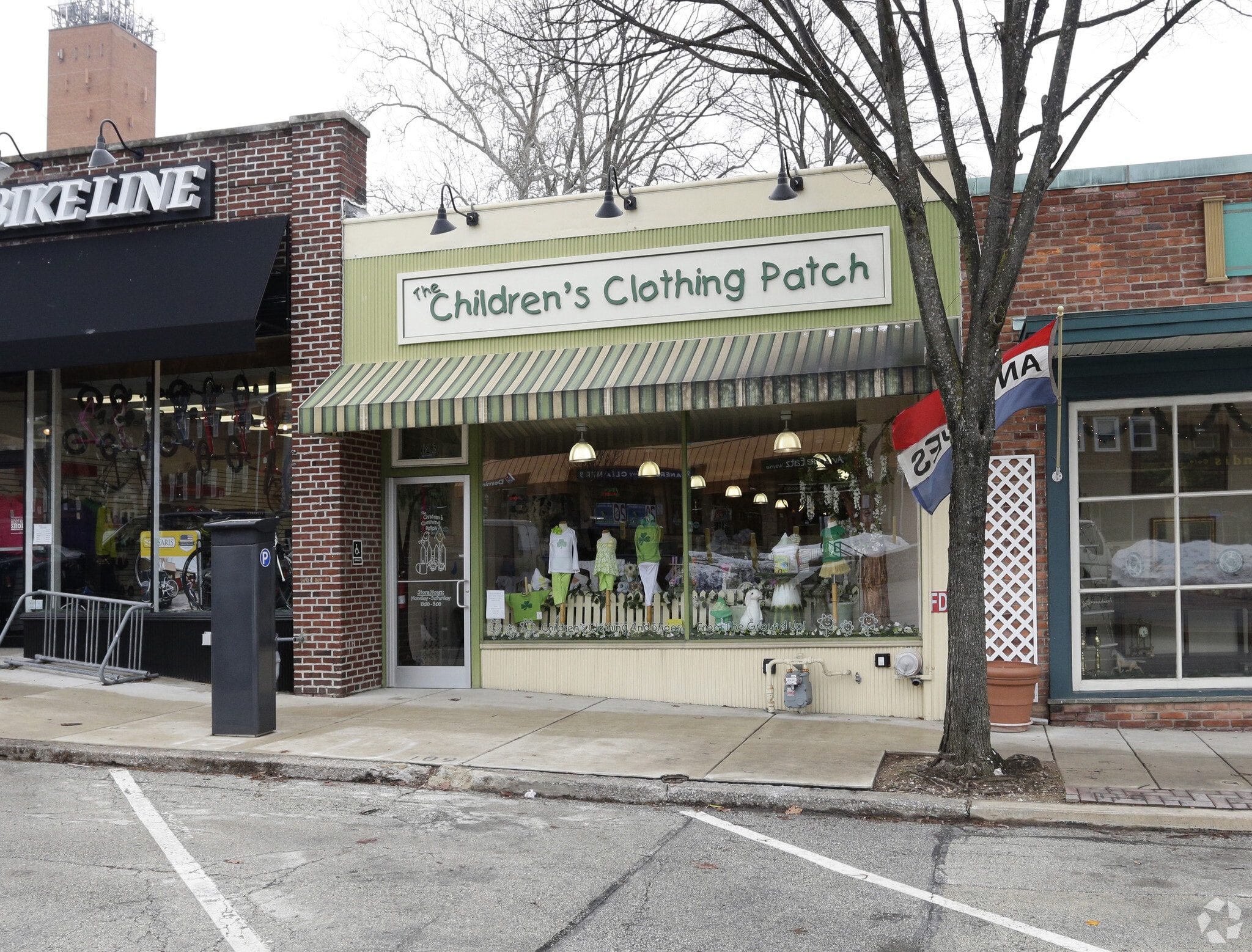 163 W Lancaster Ave, Wayne, PA à louer Photo principale– Image 1 sur 4