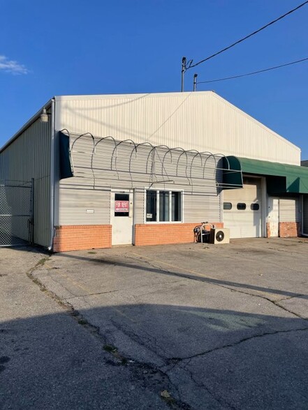 1220 Gilbert Ct, Iowa City, IA à louer - Photo de l’immeuble – Image 3 sur 3