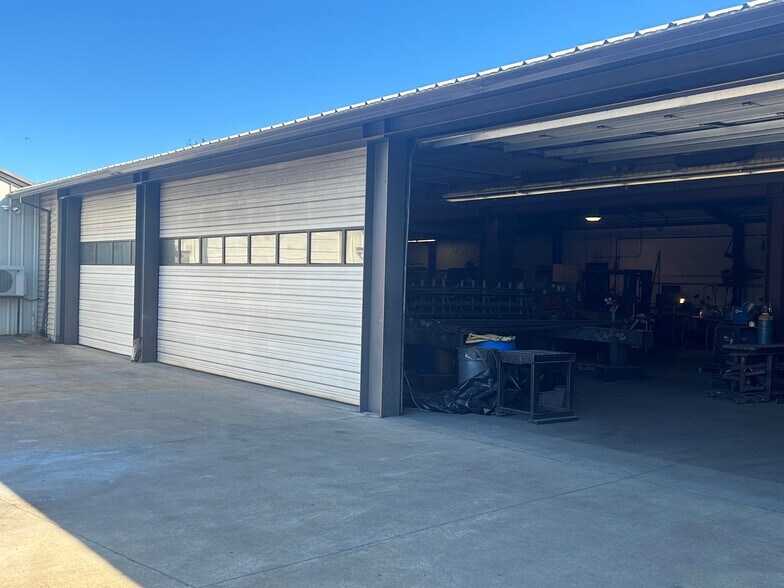 5455 SE Alexander St, Hillsboro, OR à vendre - Photo de l’immeuble – Image 2 sur 4