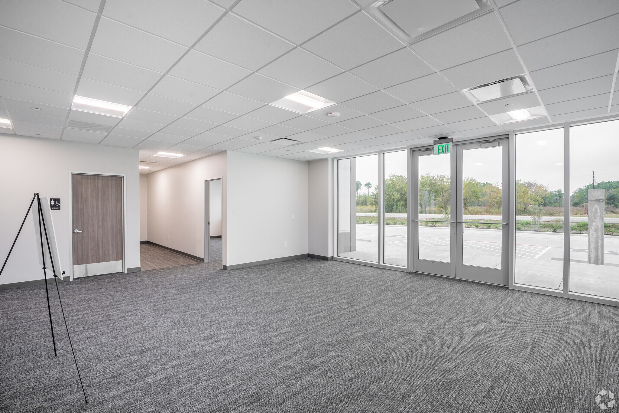 9100 FM 1405, Baytown, TX à vendre Hall d’entrée– Image 1 sur 13