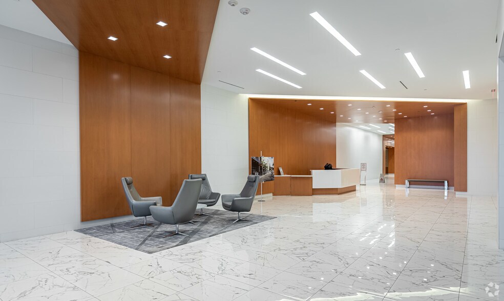 100 SE 3rd Ave, Fort Lauderdale, FL à louer - Hall d’entrée – Image 3 sur 5