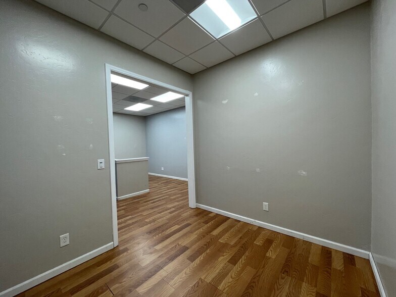 1011-1021 Mason St, Vacaville, CA à louer - Photo de l’immeuble – Image 3 sur 19