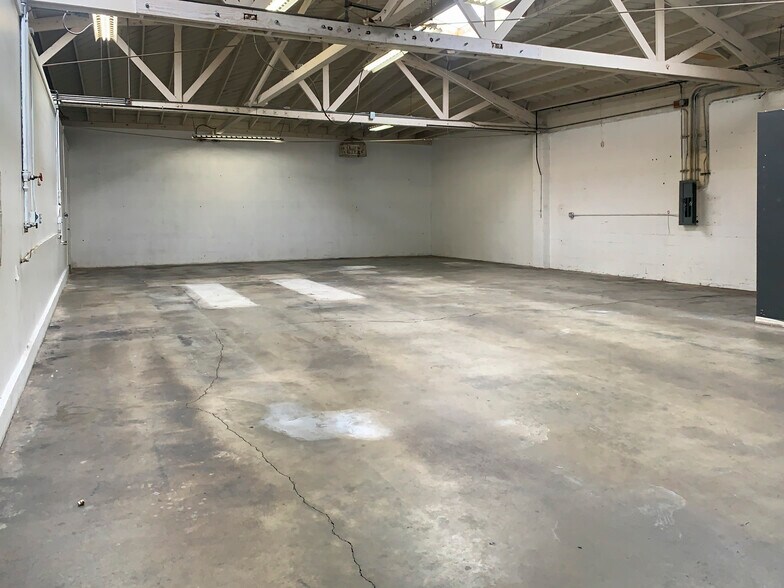 235 W 24th St, Los Angeles, CA à vendre - Photo de l’immeuble – Image 3 sur 4