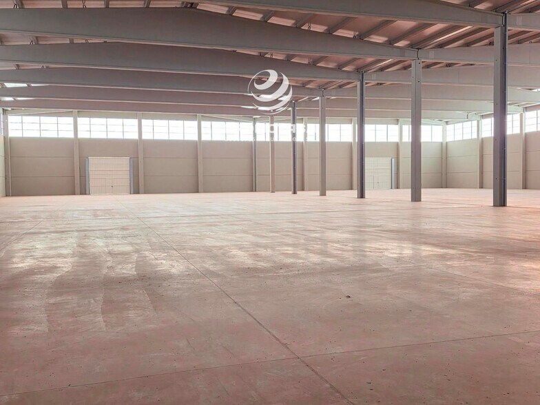 Industriel/Logistique dans Arganda del Rey, Madrid à vendre - Photo de l’immeuble – Image 2 sur 5