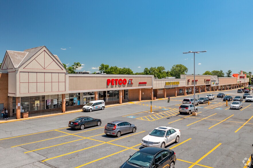 1275 W Patrick St, Frederick, MD à louer - Photo de l’immeuble – Image 1 sur 7