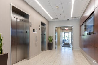 3900 Jermantown Rd, Fairfax, VA à louer Hall d’entrée– Image 1 sur 1