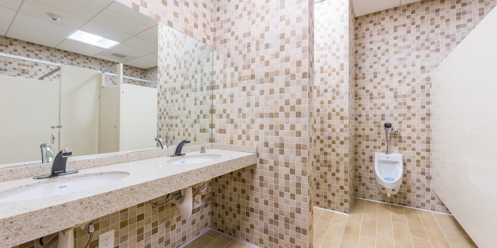 2505 McCabe Way, Irvine, CA à louer - Photo intérieure – Image 3 sur 6