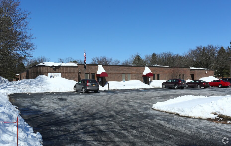 17 Computer Dr W, Albany, NY à louer - Photo principale – Image 1 sur 12