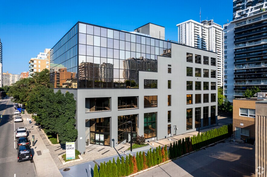 130 Merton St, Toronto, ON à louer - Photo de l’immeuble – Image 1 sur 6