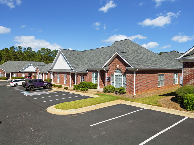 233 River Park North Dr, Woodstock, GA à louer - Photo de l’immeuble – Image 3 sur 15