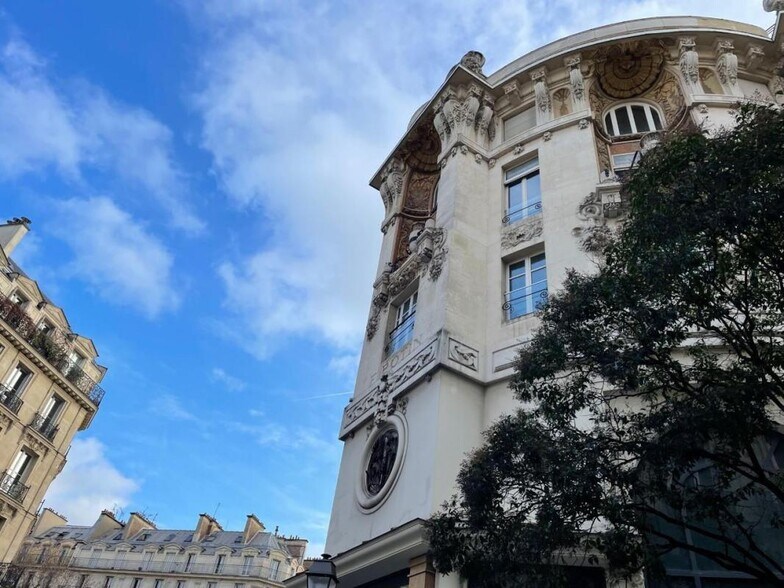 22 Rue De Palestro, Paris à louer - Photo de l’immeuble – Image 2 sur 15