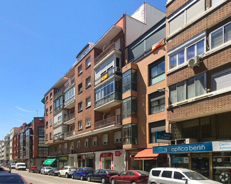 Calle De Cartagena, 117, Madrid, Madrid à louer - Photo de l’immeuble – Image 1 sur 4