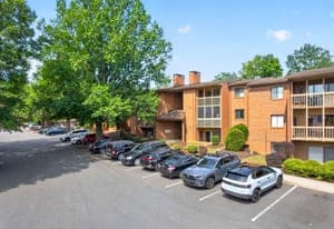 Plus de détails pour 125 Turtle Creek Rd, Charlottesville, VA - Logement à vendre