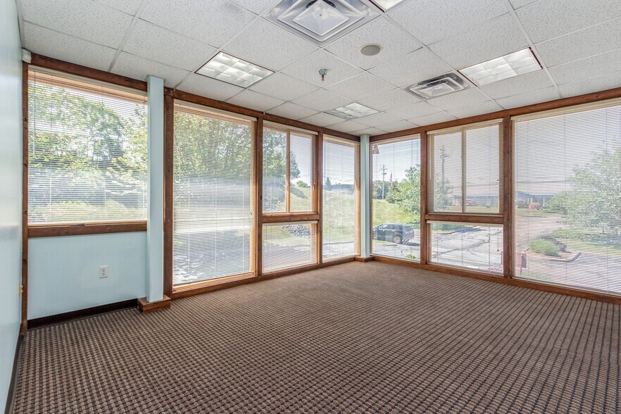 192 Tower Dr, Middletown, NY à louer - Photo intérieure – Image 2 sur 10