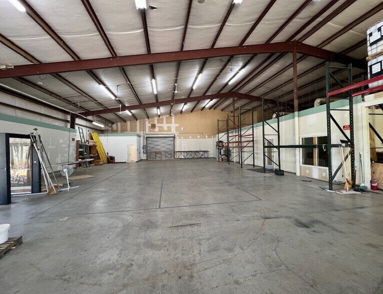2172 N Fox Hollow Dr, Nixa, MO à louer - Photo de l’immeuble – Image 3 sur 12