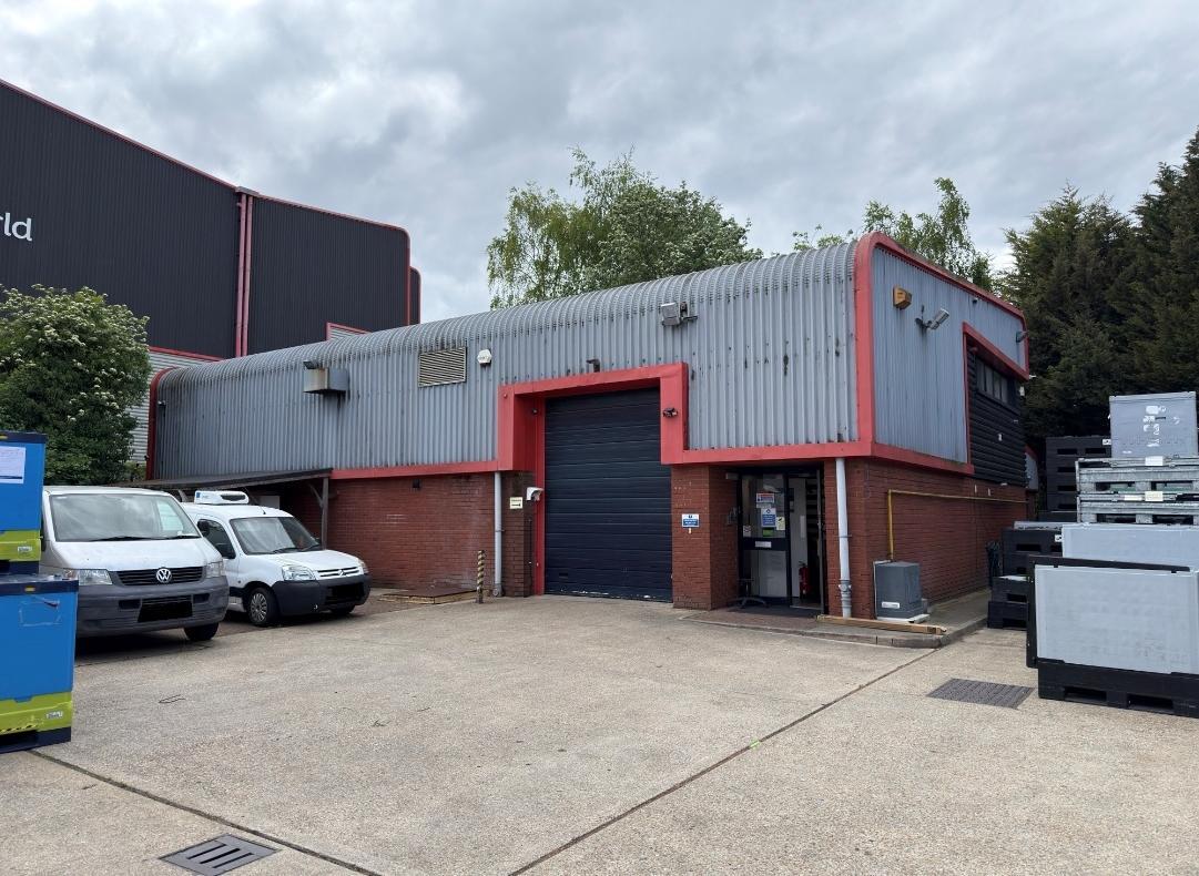 Springhead Rd, Northfleet à louer Photo principale– Image 1 sur 2