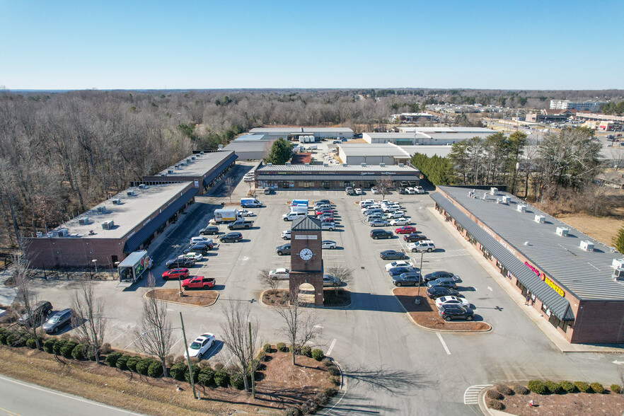 1143-1149 Saint Marks Church Rd, Burlington, NC à louer - Photo de l’immeuble – Image 1 sur 6