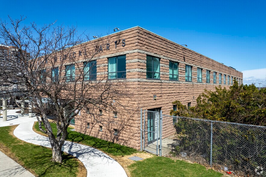 1333 Neilson Rd, Toronto, ON à louer - Photo de l’immeuble – Image 2 sur 13