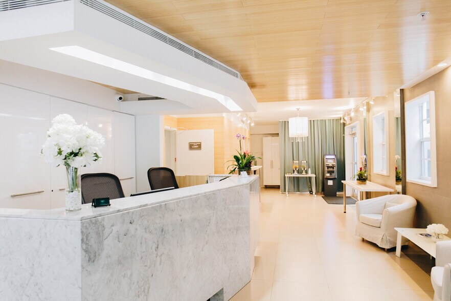 1130 Collins Ave, Miami Beach, FL à vendre - Photo intérieure – Image 2 sur 4