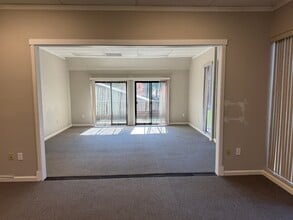 3415 American River Dr, Sacramento, CA à louer Photo intérieure– Image 1 sur 3