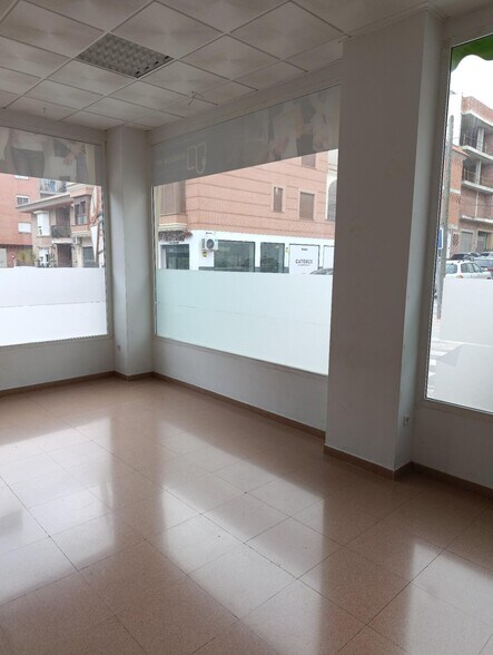 Local commercial dans Bullas, Murcia à louer - Photo de l’immeuble – Image 1 sur 9