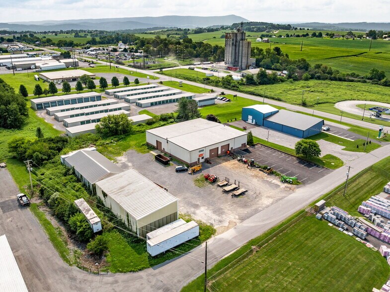 62 H and S Dr, Selinsgrove, PA à vendre - Photo de l’immeuble – Image 2 sur 29